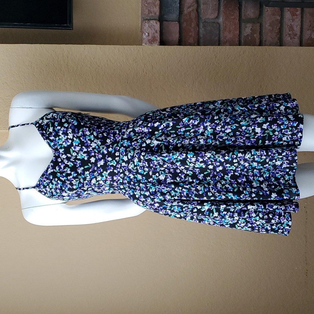 EXPRESS Black Ditsy Floral Halter Fit & Flare Dress SIZE: 8